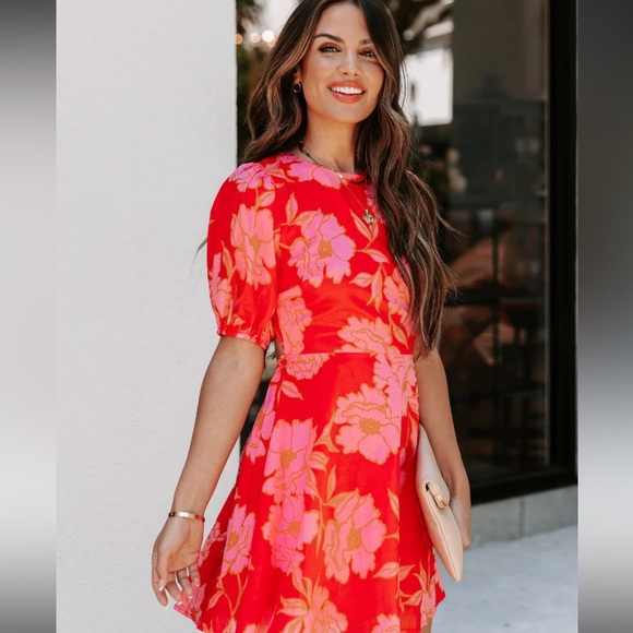 NWT VICI OPEN BACK PINK FLORAL CUT OUT MINI SIZE SMALL - Picture 3 of 12